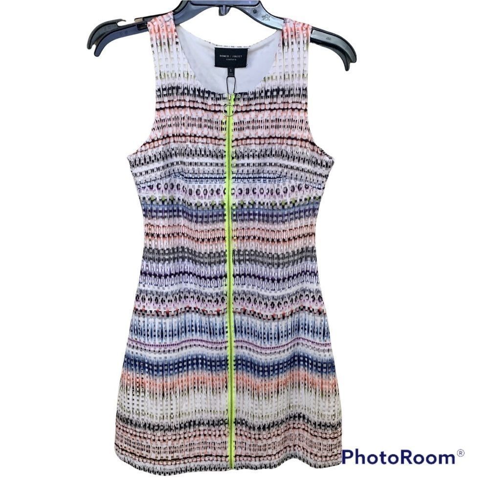Romeo & Juliet Couture Dress size small